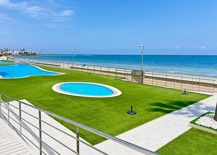 מלון דירות Mar Azul 4*